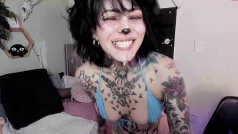 Snapshot of milf_onlyseduction chatting on 03-11-25, 04:07 Isabella online show from 03-11-25, 04:07
