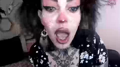 Isabella online show from 09-25-25, 01:59