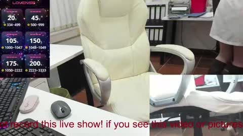 Snapshot of milf_viktoria chatting on 01-08-25, 12:26 Viktoria online show from 01-08-25, 12:26
