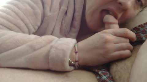 Snapshot of milfanddilf696969 chatting on 02-19-25, 02:44 milfanddilf696969 online show from 02-19-25, 02:44