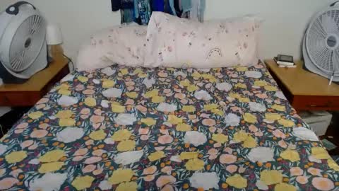 Snapshot of milfmonee chatting on 09-29-25, 04:56 MILF Monee online show from 09-29-25, 04:56