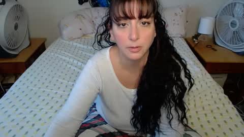 Snapshot of milfmonee chatting on 10-09-25, 05:11 MILF Monee online show from 10-09-25, 05:11