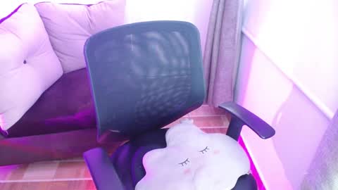 Snapshot of milfrosalie chatting on 02-02-25, 03:49 Rosalie online show from 02-02-25, 03:49