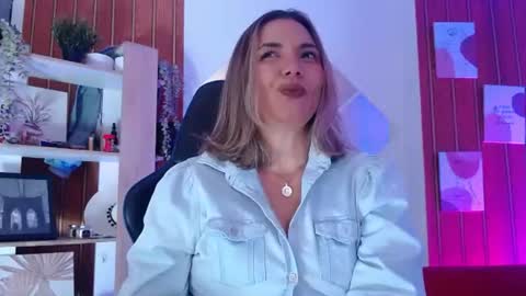 Snapshot of milfsecret69 chatting on 07-29-26, 10:57 Sara online show from 07-29-26, 10:57