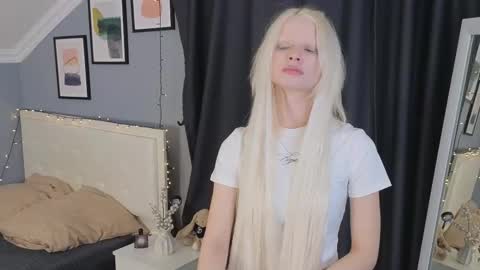 Eva online show from 03-11-26, 11:38