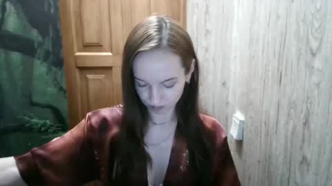 Snapshot of miliah chatting on 12-13-24, 07:32 miliah online show from 12-13-24, 07:32