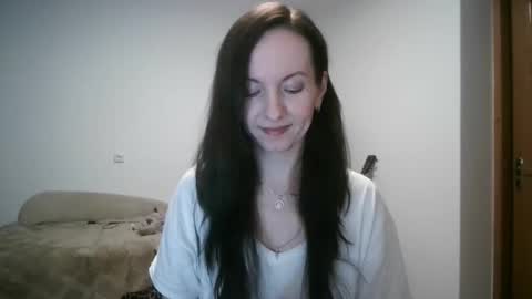 Snapshot of miliah chatting on 11-03-25, 08:10 miliah online show from 11-03-25, 08:10