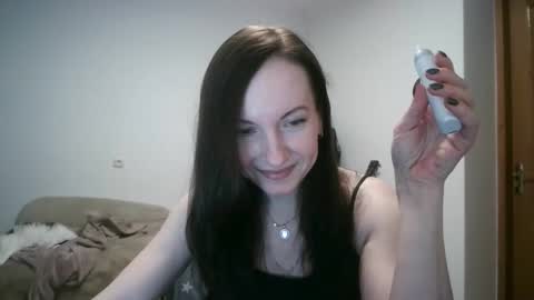 Snapshot of miliah chatting on 11-09-25, 07:45 miliah online show from 11-09-25, 07:45