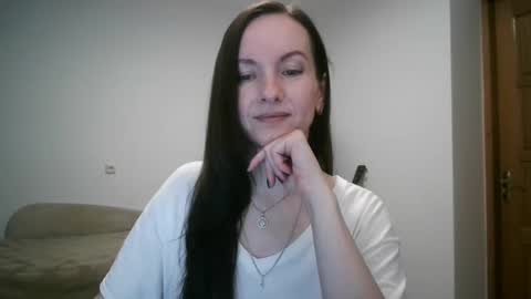 Snapshot of miliah chatting on 11-14-25, 06:50 miliah online show from 11-14-25, 06:50