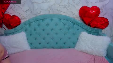 milinafox online show from 02-26-25, 01:21