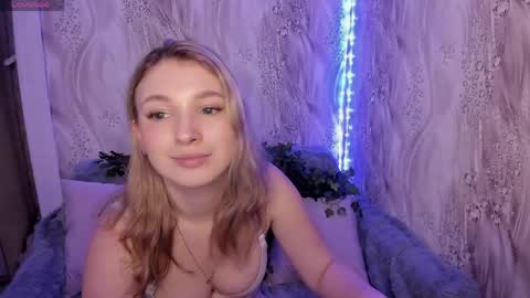 Snapshot of milinafox chatting on 04-01-26, 11:11 milinafox online show from 04-01-26, 11:11