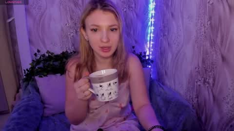 Snapshot of milinafox chatting on 04-04-26, 04:33 milinafox online show from 04-04-26, 04:33
