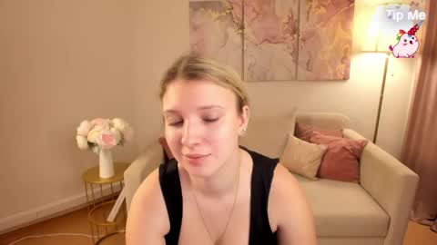 Snapshot of milinafox chatting on 04-23-26, 10:01 milinafox online show from 04-23-26, 10:01