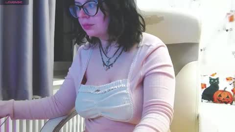 Snapshot of milisasweet chatting on 11-01-25, 08:33 MilisaSweet online show from 11-01-25, 08:33