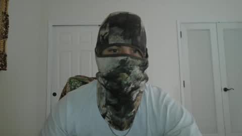 Snapshot of militaryfratboy chatting on 09-29-25, 01:38 militaryfratboy online show from 09-29-25, 01:38