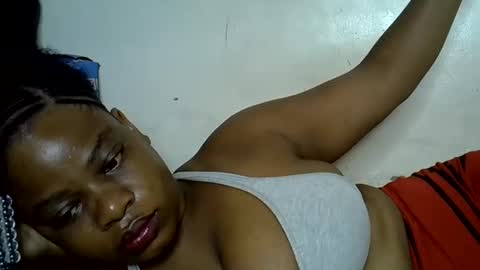 Snapshot of milk_titz chatting on 01-06-25, 05:30 kinwity online show from 01-06-25, 05:30