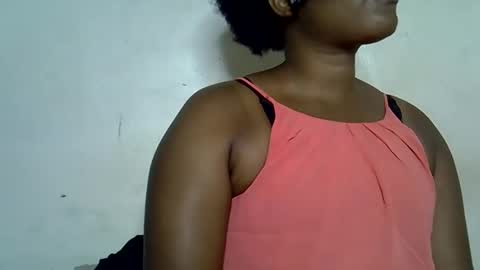 Snapshot of milk_titz chatting on 01-13-25, 05:23 kinwity online show from 01-13-25, 05:23