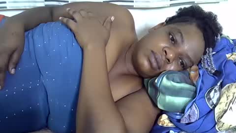 Snapshot of milk_titz chatting on 01-18-25, 04:48 kinwity online show from 01-18-25, 04:48