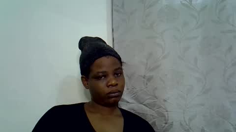 Snapshot of milk_titz chatting on 02-01-25, 08:18 kinwity online show from 02-01-25, 08:18