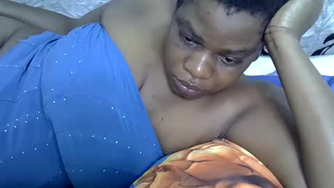 Snapshot of milk_titz chatting on 02-14-25, 09:34 kinwity online show from 02-14-25, 09:34