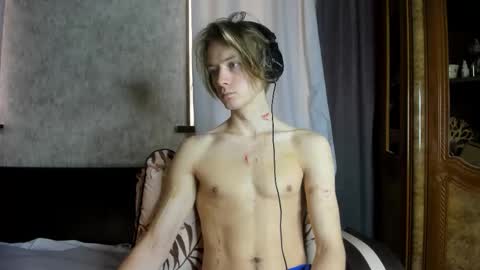 Snapshot of milkiwy chatting on 11-05-25, 07:08 Isaac online show from 11-05-25, 07:08