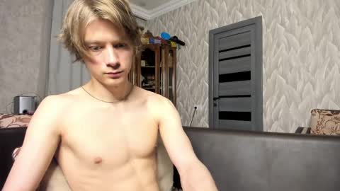 Isaac online show from 05-12-26, 09:45