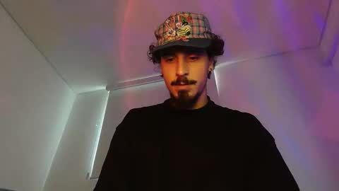 milkoffee online show from 05-12-26, 04:04