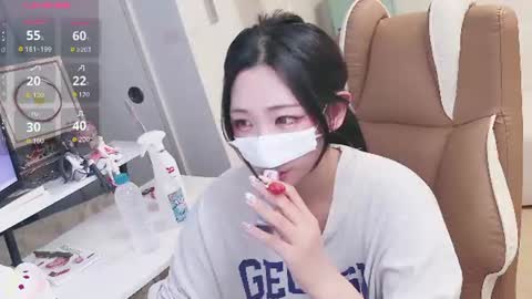 Snapshot of milksola chatting on 06-15-26, 12:07 milksola online show from 06-15-26, 12:07