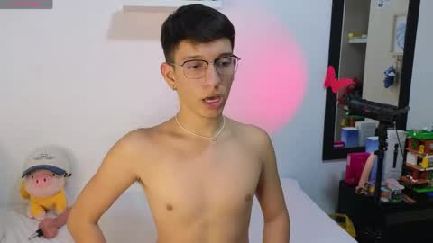 Snapshot of milky__boy_ chatting on 05-17-26, 12:30 H A R O L D online show from 05-17-26, 12:30
