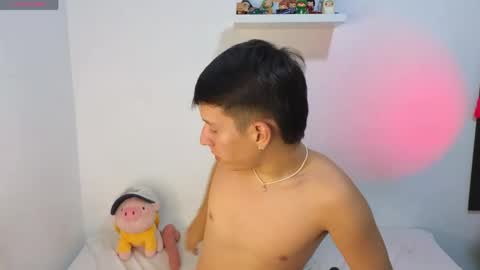 Snapshot of milky__boy_ chatting on 05-18-26, 04:07 H A R O L D online show from 05-18-26, 04:07