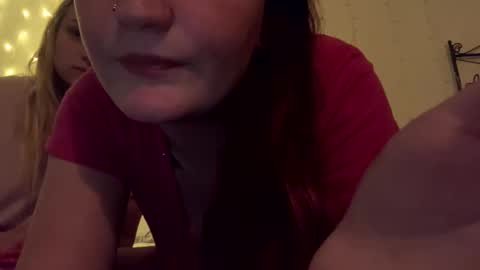 Snapshot of milky_mamaz chatting on 12-18-24, 11:30 Milkymama online show from 12-18-24, 11:30