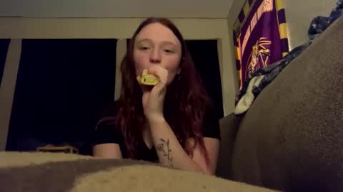 Snapshot of milky_mamaz chatting on 12-30-24, 06:49 Milkymama online show from 12-30-24, 06:49