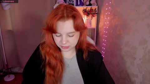 Snapshot of milky_wayx chatting on 05-13-26, 06:22 Lisa online show from 05-13-26, 06:22