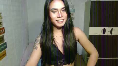 Snapshot of milkycumnel23 chatting on 11-13-25, 02:16 NEL 23 online show from 11-13-25, 02:16