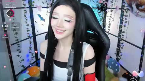 Snapshot of milkycute chatting on 10-25-25, 12:18 milky cute online show from 10-25-25, 12:18