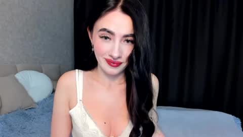 milla moore online show from 09-29-25, 05:29