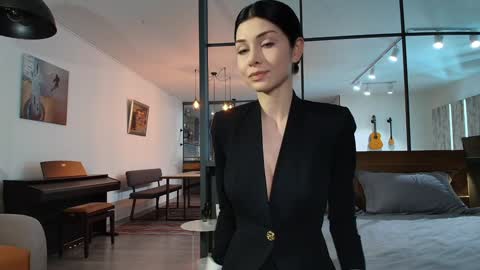 milla bella online show from 02-20-26, 09:15