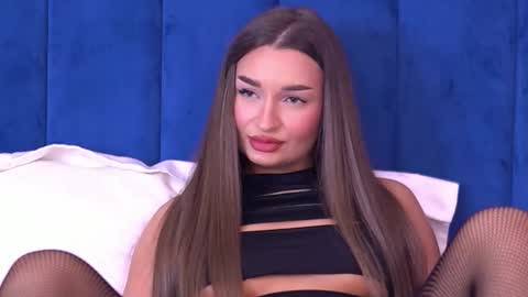 Snapshot of milla_serene chatting on 10-10-25, 07:07 Milla online show from 10-10-25, 07:07