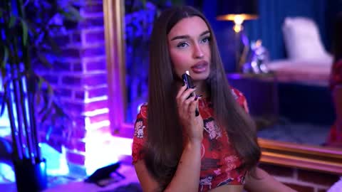 Snapshot of milla_serene chatting on 11-14-25, 08:13 Milla online show from 11-14-25, 08:13