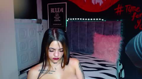 Violeta online show from 12-13-24, 07:21