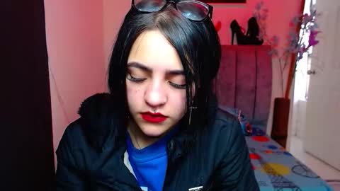 Violeta online show from 10-17-25, 01:57