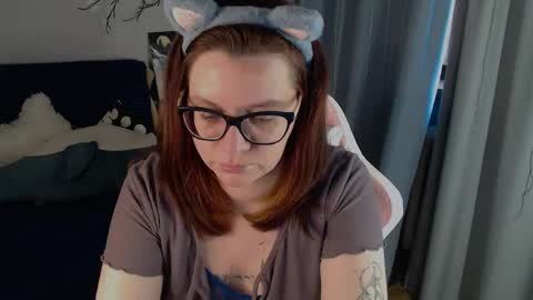 Milla online show from 05-27-26, 02:58