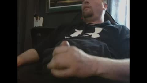 Snapshot of millbj02 chatting on 10-27-25, 04:11 millbj02 online show from 10-27-25, 04:11