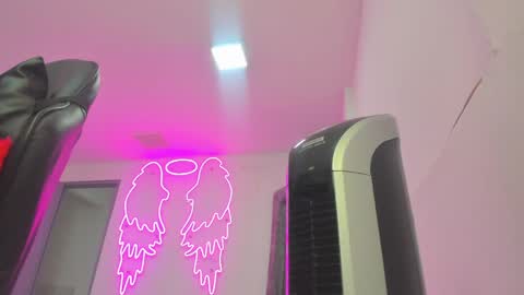 Snapshot of miller_silvana chatting on 04-24-26, 11:34 miller_silvana online show from 04-24-26, 11:34