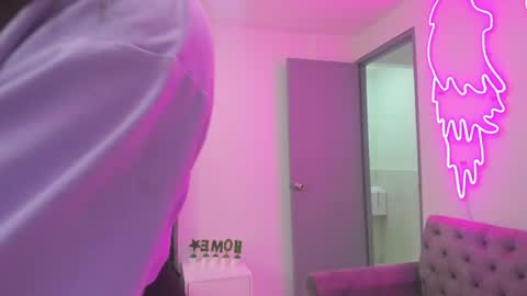Snapshot of miller_silvana chatting on 05-27-26, 11:40 miller_silvana online show from 05-27-26, 11:40