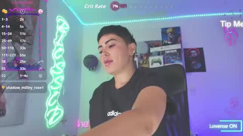 Im girl my name is Johana  online show from 10-13-25, 10:54