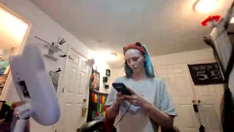 Snapshot of milleymay chatting on 07-21-26, 10:39 milleymay online show from 07-21-26, 10:39