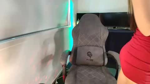 Snapshot of milli_sweets chatting on 10-04-25, 01:36 Milli sweets online show from 10-04-25, 01:36