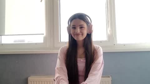 Lina online show from 02-11-26, 11:59