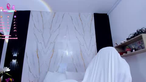 Snapshot of millie_brown21 chatting on 10-14-25, 08:09 Millie online show from 10-14-25, 08:09